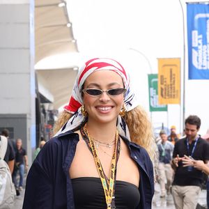 Julia Rodrigues caprichou nos acessórios no Grande Prêmio de F1 2024