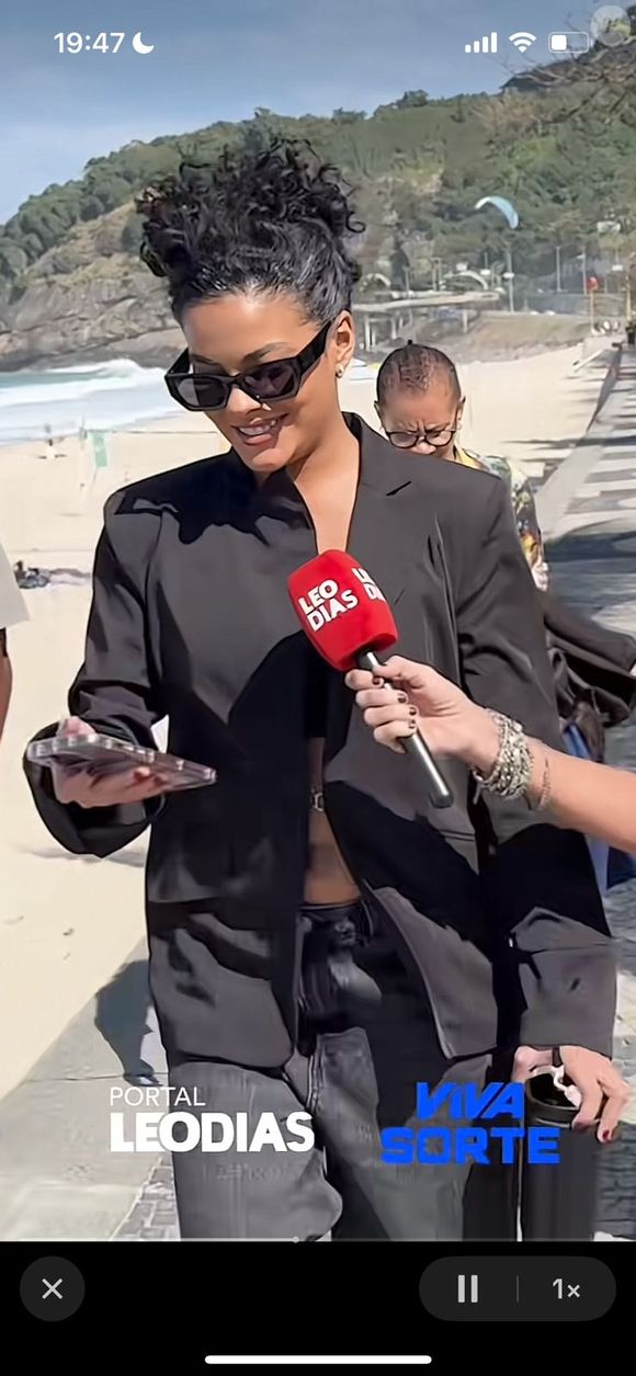 Bella Campos, a Maria de Fátima de 'Vale Tudo', recebeu críticas e elogios após postura com repórter de LeoDias