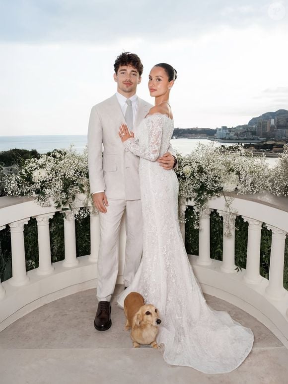 Charles Leclerc e Alexandra Saint-Mleux se casaram em segredo