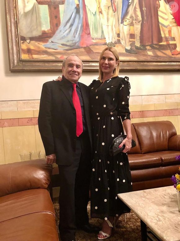 Stênio Garcia e Mari Saade mantêm um relacionamento com 36 anos de diferença