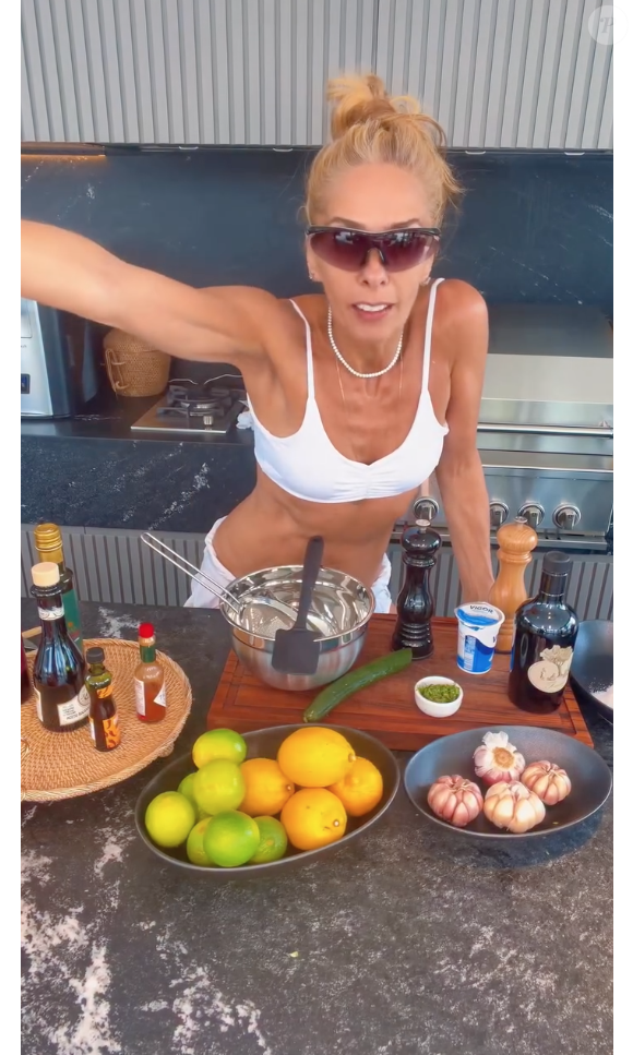 Adriane Galisteu ensinou em suas redes sociais uma receita de patê saudável e super leve, ideal para o pós-treino