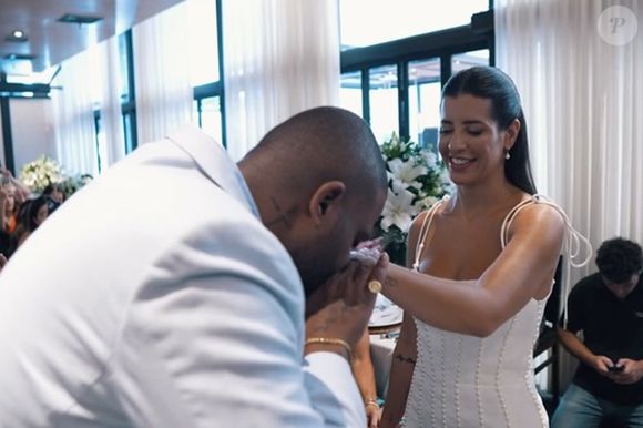 O motivo exato que levou ao término do casamento entre Arlindinho e Lillayne Pereira ainda é um mistério. Fontes próximas ao casal sugerem que o incidente durante o Carnaval foi o estopim para o rompimento