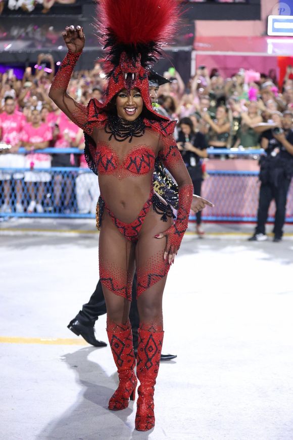 Iza transformou o corpo para o Carnaval 2026