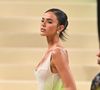 A edição de 2026 do Met Gala acontecerá em 4 de maio, mantendo a tradição da primeira segunda-feira de maio e reunindo os maiores nomes do entretenimento e da moda mundial no Metropolitan Museum of Art, de acordo com a Vogue; Bruna Marquezine já compareceu em 2024