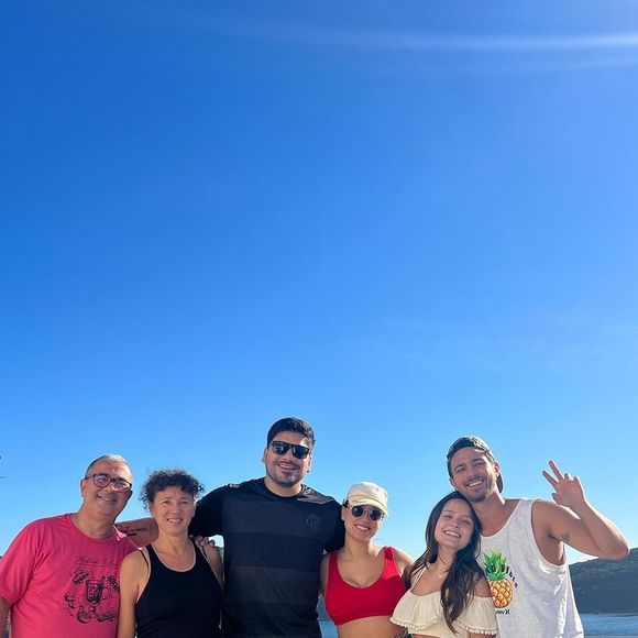 A ALMF tem como sócios toda a família Frambach. Além de André Luiz, a irmã, Camille, a mãe, Giselle, e o pai, Paulo Henrique, estão no quadro societário da firma