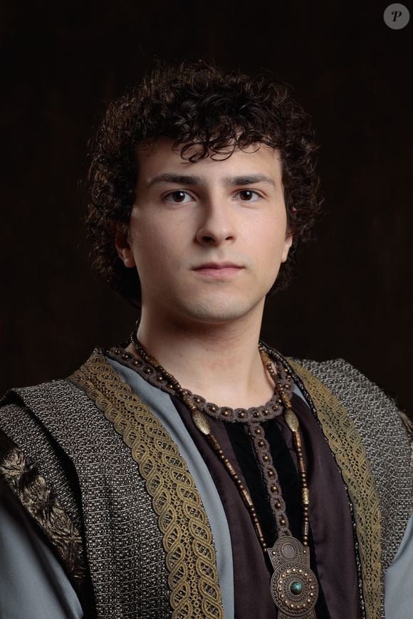 Série 'Paulo, o Apóstolo' marca volta de Fhelipe Gomes à Record como Teófilo