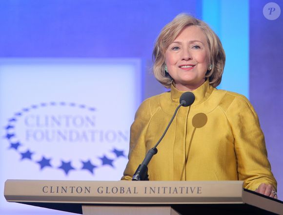 Aos 78 anos, Hillary Clinton revela segredo para manter a forma: ioga e pimentas cruas fazem parte da rotina da ex-primeira-dama