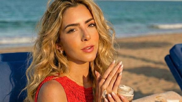 Adeus unhas fracas no pós-praia! Além da base, esse óleo natural combate micose e mau odor; descubra