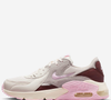 Novo Nike Air Max Excee com visual 'sorvete napolitano' vira aposta fashion entre mulheres 50+ e chama atenção pelo design delicado e moderno