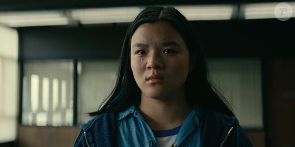 Em 'Desobedientes', Sydney Topliffe é Abbie, uma sonhadora com espírito hippie que acredita na bondade das pessoas. Ela é a melhor amiga de Leila