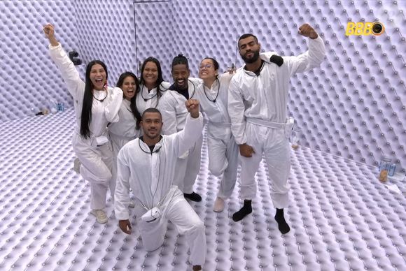 Resistência extrema, desistências e pressão mental marcam o Quarto Branco mais longo da história do BBB