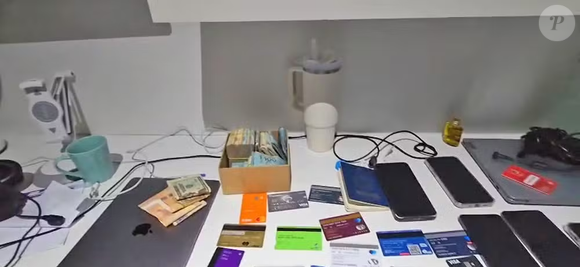 Pastor Henrique Santini: 7 celulares, R$ 32 mil, cartões de banco em nome de outras pessoas, passaporte e um simulacro de pistola foram apreendidos