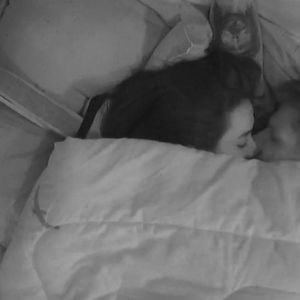 Jordana e Jonas viveram affair no BBB 26 e seguem em contato após o reality, com convite para encontro já confirmado