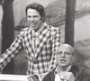Carlos Alberto de Nóbrega tinha 9 anos e estava com o pai, Manoel de Nóbrega (na foto com Silvio Santos), em voo que fez aterrisagem forçada após falta de combustível