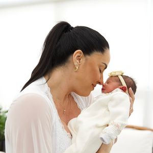 Para fãs dos artistas, Clara puxou apenas o nariz da mãe, Graciele Lacerda