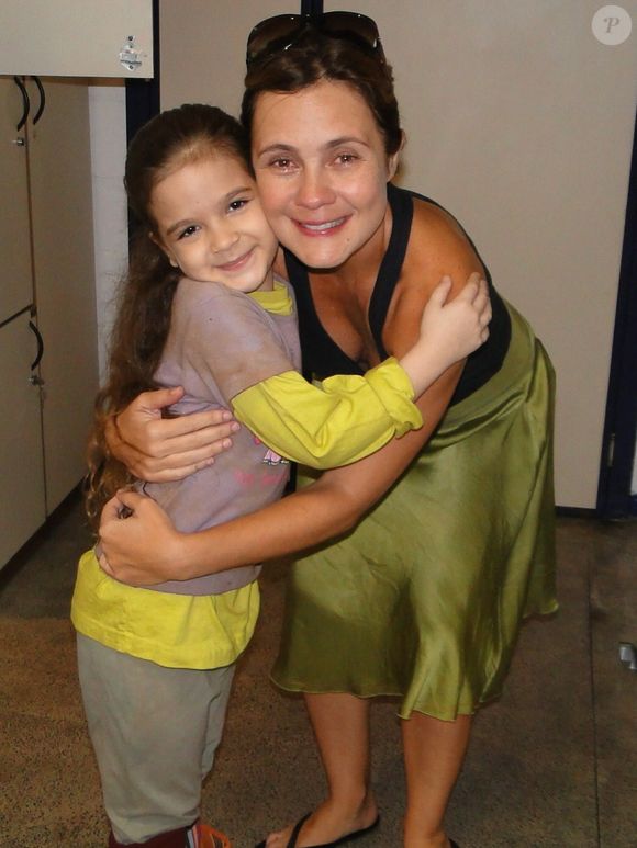 'O melhor dump da semana! É hoje!', escreveu a atriz Mel Maia ao publicar fotos ao lado de grandes nomes como Adriana Esteves