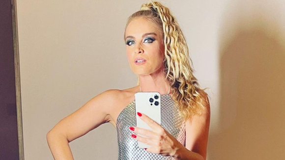 Os novos Converse prateados que elevam o seu look do dia a dia e o fazem brilhar