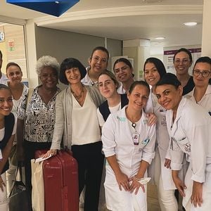 Feijoada vegana levou Zezé Polessa à internação: atriz agradeceu equipe médica ao receber alta do hospital