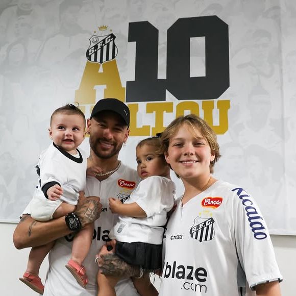 Neymar também é pai de Davi Lucca, de seu antigo relacionamento com Carol Dantas
