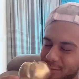 Zé Felipe ironizou Neymar pela falta do prêmio de Bola de Ouro