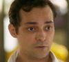 Novela 'Garota do Momento': Alfonso (Eduardo Sterblitch) se revela irmão de Alfredo (Eduardo Sterblitch) capítulo previsto para ir ao ar no dia 10 de maio.