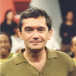 Serginho Groisman viu o Corinthians ganhar do Ceará e garantir vaga em semifinal contra o Botafogo, mas time do apresentador acabaria eliminado pela equipe do Rio