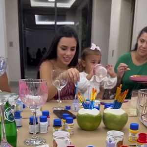 Bruna Biancardi passou o dia com Mavie, sua primeira filha com Neymar