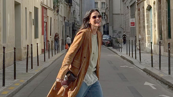 Essa sapatilha verde-hortelã de Bruna Marquezine é tão chique e confortável que deixa até o tênis Adidas Samba de escanteio