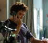 Jesuita Barbosa nos bastidores da novela 'Quem ama, cuida'