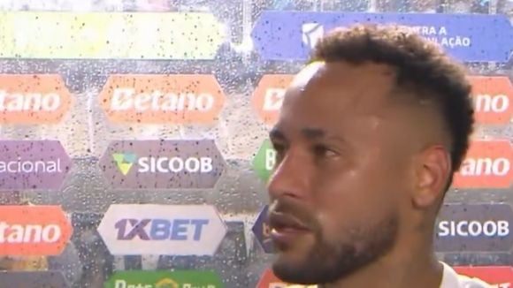 'Pai de 3 meninas não entende nada sobre mulher': Neymar é detonado por jornalista ao vivo na TV após fala de teor machista contra juiz. 'Acordou de chico'