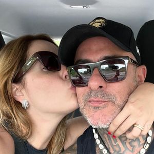 Henrique Fogaça e Carine Ludvic formam um dos casais mais discretos do universo gastronômico brasileiro. Juntos desde 2015, eles vivem em São Paulo