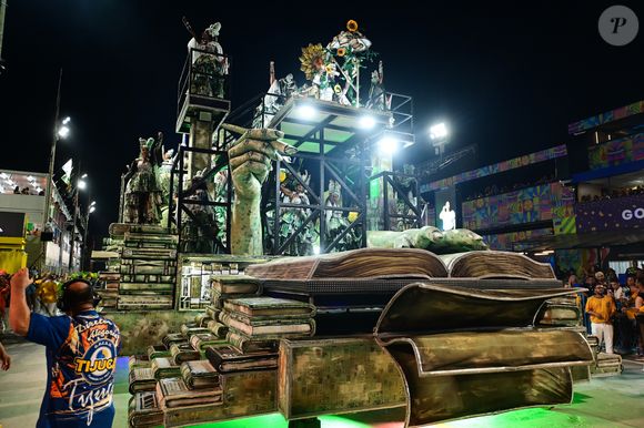 Apuração do Carnaval 2026 do Rio: jurados foram espalhados em 6 cabines pela Sapucaí e em 4 módulos - os módulos 2 e 3 não vão participar do sorteio por terem apenas um julgador