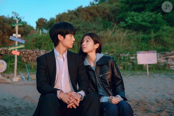 "Vou provar isso não apenas com palavras, mas com ações. Mais uma vez, peço sinceras desculpas a todos que estão preocupados com isso", escreveu Ha Young