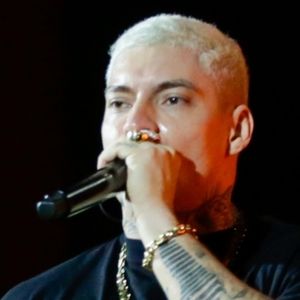 Pouco depois da repercussão, Filipe Ret usou os Stories do Instagram para publicar o que foi interpretado por internautas como uma indireta à ex-companheira. No conteúdo, o rapper compartilhou reflexões sobre trabalho, independência financeira e desenvolvimento pessoal.