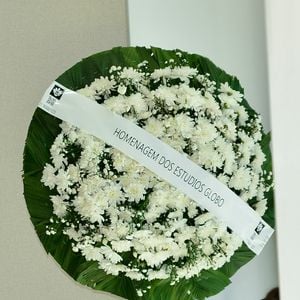 Morte de Gerson Brenner: Globo enviou coroa de flores para o ator, que teve carreira interrompida em agosto de 1998 após levar um tiro na cabeça