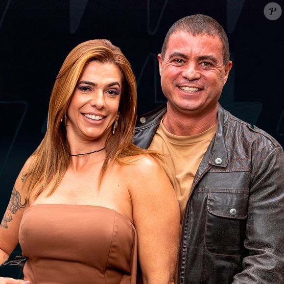Adriana e Dhomini são os favoritos do público para continuar no 'Power Couple Brasil 2025', segundo a enquete UOL