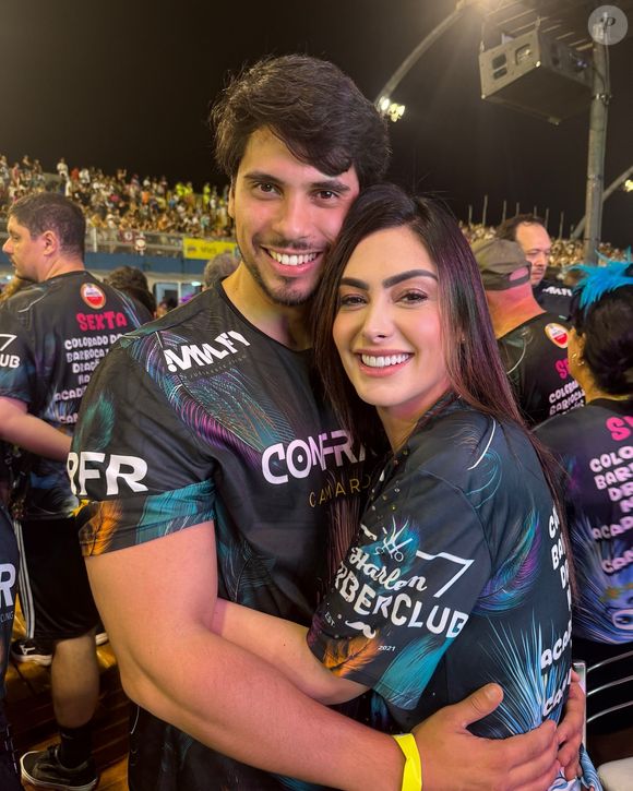 Francine Piaia teve vídeos íntimos com o marido vazados recentemente