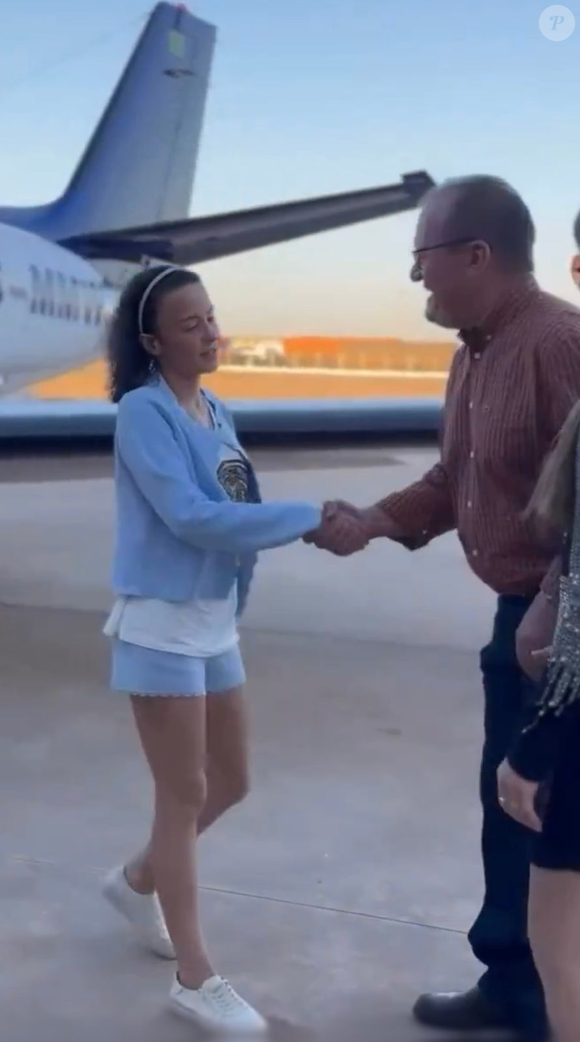 Cantora Maiara se tornou alvo de debates nas redes sociais após vídeo ao lado de Maraisa chamar atenção dos internautas