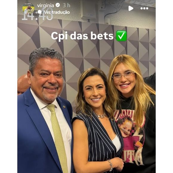 A senadora Soraya Thronicke (Podemos-MS), relatora da CPI das Bets, seguiu Virgínia Fonseca e posou ao lado dela com direito a sorrisos após o depoimento da influenciadora