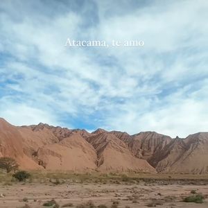 Monica Benini viajou com Junior Lima para o Deserto do Atacama.