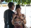 Kleber Mendonça Filho e Sônia Braga nos bastidores das gravações de 'Aquarius'