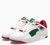 Com cabedal de couro, detalhes de camurça no calcanhar e faixa lateral Formstrip, o novo tênis da Puma aposta em diferentes texturas para destacar a identidade tricolor. O modelo estava à venda por R$ 899,99 no site da marca até o fechamento desta matéria
