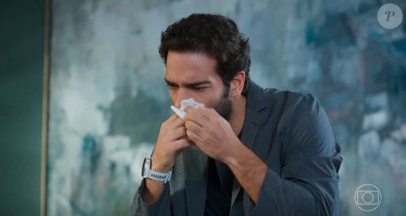 Afonso (Humberto Carrão) vai descobrir um câncer nos próximos capítulos de 'Vale Tudo'