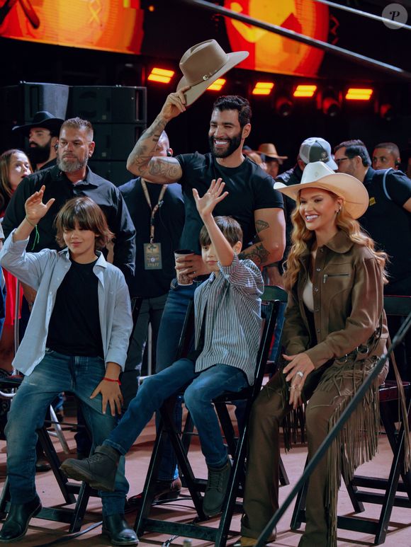 Andressa Suita, Gusttavo Lima e os filhos, Gabriel e Samuel, curtem a Festa do Peão de Barretos 2026 em família
