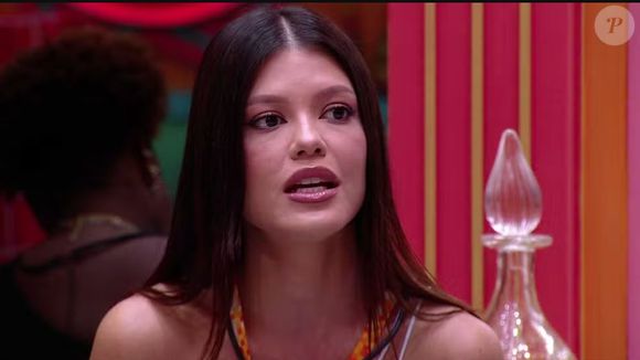 Líder da semana, Vitória Strada indicou Renata direto ao Paredão