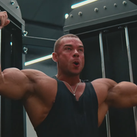 32 anos, nascido na terra de Lula e 85 kg de puro músculo: quem é o brasileiro coroado pelo próprio Arnold Schwarzenegger em famosa competição internacional fisiculturismo