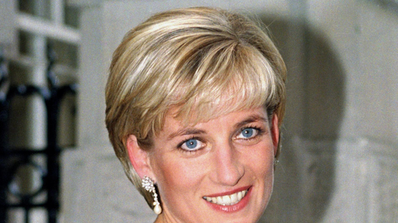 Todo mundo quer ter o cabelo da princesa Diana agora, quase 27 anos depois da morte da britânica: descobrimos o por quê!