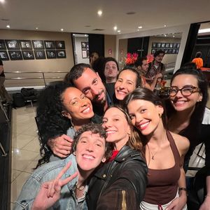 No início do relato, Lorena Comparato pontuou: 'Querida Vitória Strada, aqui é sua 'mãe', Lorena. Minha filha, ainda tô incrédula que você resolveu entrar no 'BBB', citou a famosa.