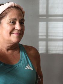 Braços flácidos aos 50 anos: conheça os melhores exercícios de tríceps para tonificar a região!