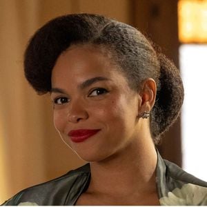 Jeniffer Nascimento volta a viver Dita em Êta Mundo Melhor. “Não é porque ela começou como uma serviçal que deve continuar assim."